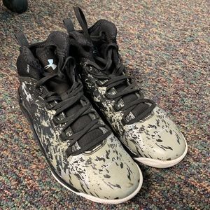 Under Armour Basketball shoes